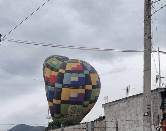 3 globos aerostáticos realizan aterrizaje forzoso en Acolman