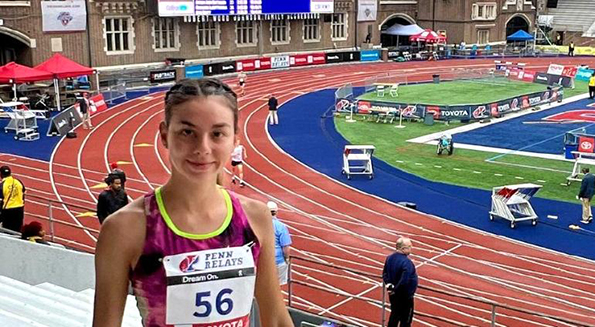 Alegna González, rompe marca personal y obtiene oro en Filadelfia