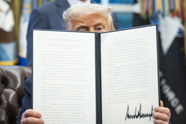Nueva orden ejecutiva arancelaria de Trump, ahora por fármacos