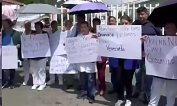 “Fuera IMSS-Bienestar”, exige personal del Hospital de Valle de Bravo