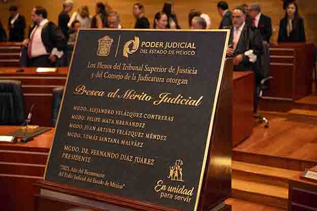 PJEdomex hace entrega de Preseas al Mérito Judicial