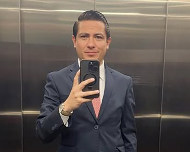 Director de personal del gobierno mexiquense, anuncia su salida