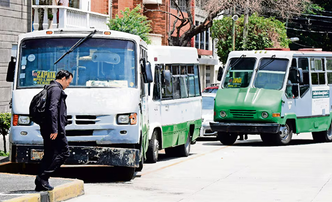 Transportistas y Gobierno de la CdMx, acuerdan aumento tarifario de $1.50