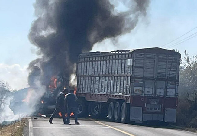Se desata violencia en Michoacán tras salida de Secretario de Seguridad
