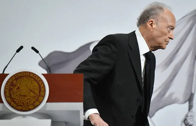 Salida “negociada” de Gertz Manero, busca cerrar investigaciones incómodas de la 4T