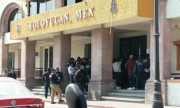 Paro en Teoloyucan, policías y funcionarios acusan recorte en aguinaldos