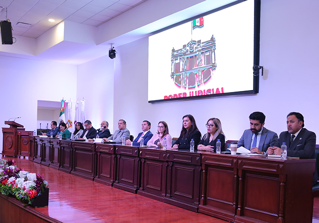 Llama PJEdomex, situar a las personas en el centro de su actividad