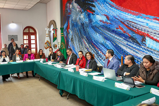 Plan Rector busca recuperar la vocación pública y social de la UAEMéx: Paty Zarza