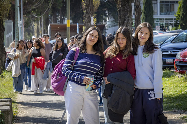 Retornaron a las aulas, cerca de 85 mil estudiantes de la UAEMéx