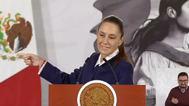 Niega Sheinbaum exhibir a “famosa” empresa refresquera que lucra con el agua