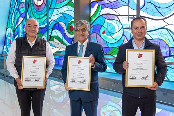 Reconocen por su trayectoria en Ingeniería Civil, a tres egresados de la UAEMéx