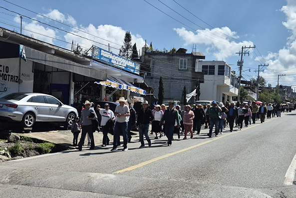 Conflicto entre barrios en Temoaya, obstaculiza trabajos de la CAEM