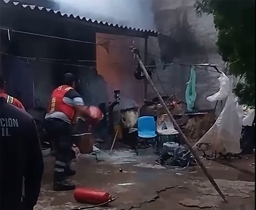 ¡A cubetadas! el control de incendios en Tejupilco