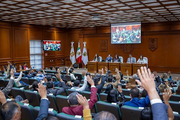 Recursos para la UAEMéx amplían oportunidades educativas: Zarza Delgado